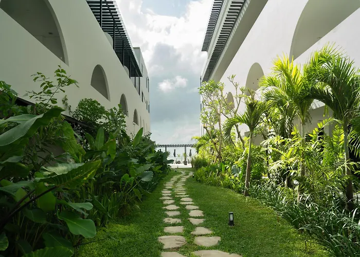 Hotel Kiara Beachtown 5*
