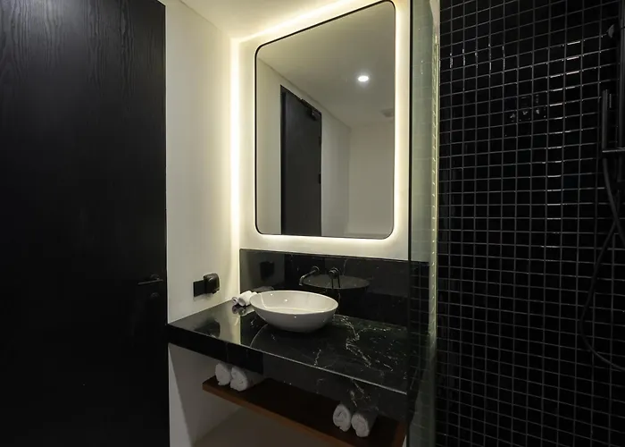 Hotel Kiara Beachtown 5*